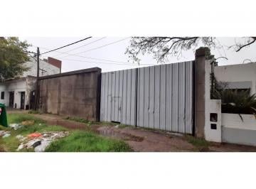Terreno · 230m² · 1 Ambiente · Importante Terreno Zona Sur con Galpón. Zona Comercial