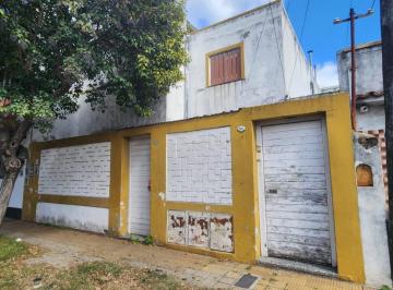 Casa de 9 ambientes, Vicente López · Casamultifamiliar Para Reciclar, Muy Buena Ubicacion
