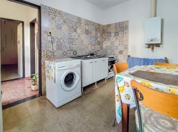 Cocina · Venta - Casa 2 Dorm., PH Único - Alvear, Rosario. Apta Crédito.