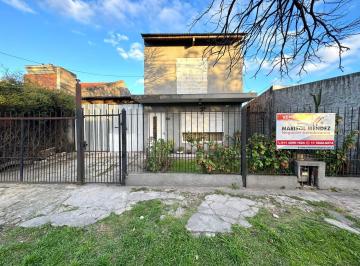 Casa de 4 ambientes, Almirante Brown · Casa en Venta Sobre Amplio Lote