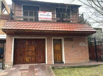 Casa de 4 ambientes, Almirante Brown · Hermoso Chalet en Zona Centrica de Burzaco