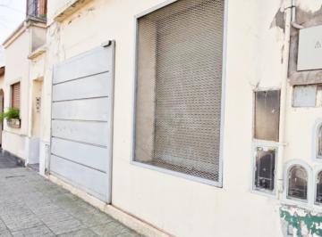 PH de 3 ambientes, Lanús · PH de 3 Ambientes con Local Al Frente y Terraza Oportunidad Apto Credito!