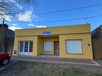Casa · 430m² · 2 Dormitorios · Casa en Saladillo
