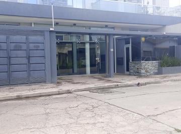 Departamento de 2 ambientes, Almirante Brown · Departamento Muy Bien Ubicado de Dos Ambientes con Cochera.