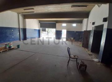 Bodega-Galpón · 285m² · 4 Ambientes · 1 Cochera · Venta de Galpon Apto Banco