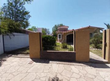 Casa de 8 ambientes, Villa Rumipal · Excelente Propiedad en Venta Villa Rumipal / Óptima Propiedades