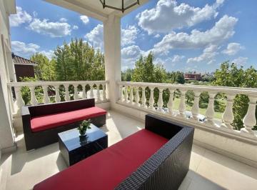Casa · 360m² · 7 Ambientes · 1 Cochera · Casa en Alquiler con Muebles en Barrio Los Castores, Nordelta
