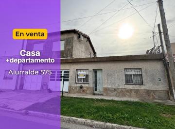 Casa de 6 ambientes, San Nicolás de los Arroyos · Venta Casa + Departamento + 2 Cocheras - Alurralde 575