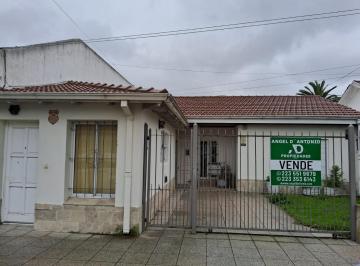 Casa · 120m² · 4 Ambientes · Venta Casa Excelente Ubicacion
