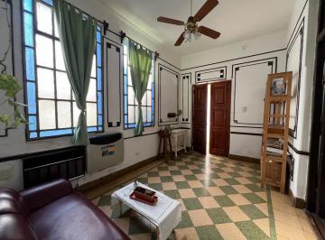 Casa · 100m² · 4 Ambientes · Ph - Casona en Venta Mercedes Buenos Aires con 2 Dorm.