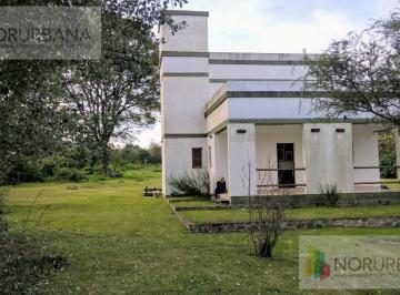 Casa · 125m² · 5 Ambientes · 2 Cocheras · Casa en Venta en San Javier