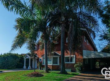 Casa · 178m² · 5 Ambientes · 1 Cochera · Casa en Venta - 4 Ambientes - Lote Interno _campo Chico