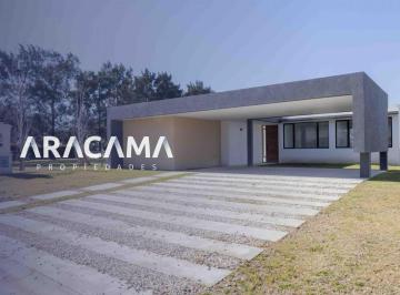 Casa · 259m² · 4 Ambientes · 2 Cocheras · Casa en Venta en Lagos de San Eliseo