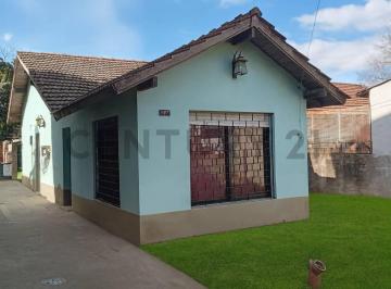 Casa · 90m² · 4 Ambientes · 3 Cocheras · Casa 4 Ambientes Venta Benavidez Jardin Parrilla