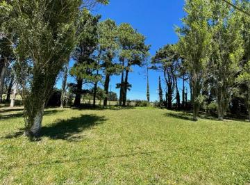 Terreno · 2500m² · 1 Ambiente · 1 Cochera · Terreno en Santa Clara del Mar