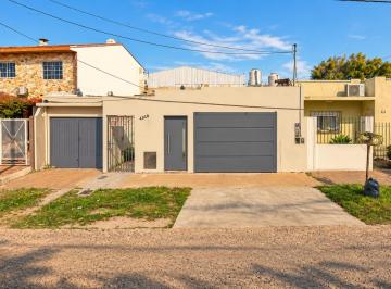PH de 3 ambientes, Quilmes · PH 3 Ambientes Independiente con Garage y Patio