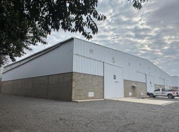 Bodega-Galpón · 500m² · 1 Ambiente · 10 Cocheras · Alquilo Nave Industrial 500 Mten Villa Gran Parque/villa Retiro - Cordoba