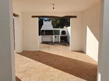 Casa · 132m² · 5 Ambientes · 2 Cocheras · Casa a Estrenar en Venta B° San Alfonso Villa Allende