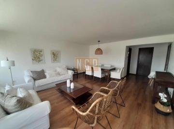 Foto1 · Venta Hermoso Apto a Pasos de La Brava