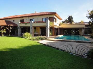 Casa · 895m² · 5 Ambientes · 2 Cocheras · Casa en Venta en Martinez - Libertador Al Rio