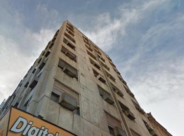 Departamento · 66m² · 4 Ambientes · Dpto. Cómodo y Luminoso! - Deán Funes Esq. Av Vélez Sarsfield! - Apto Uso Comercial