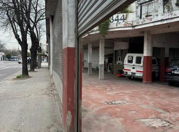 Bodega-Galpón de 5 ambientes, Pompeya · Galpón con Vivienda