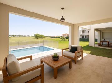 Casa · 330m² · 5 Ambientes · 2 Cocheras · Casa en Venta 4 Dorm. en Pilara