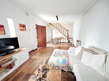 Casa · 163m² · 5 Ambientes · 2 Cocheras · Casa en Jose León Suarez
