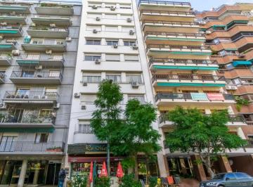 Departamento de 3 ambientes, Recoleta · Alquilo Temporario en Recoleta. 4 Ambientes Frente a La Plaza Vicente López.