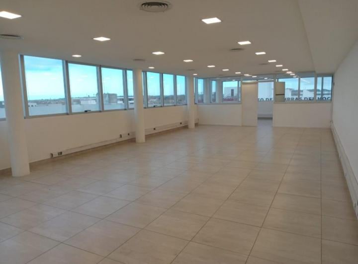 Oficina comercial · 110m² · 2 Ambientes · 1 Cochera