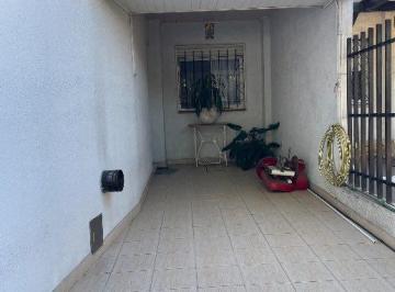PH de 4 ambientes, Morón · PH Independiente de 4 Ambientes