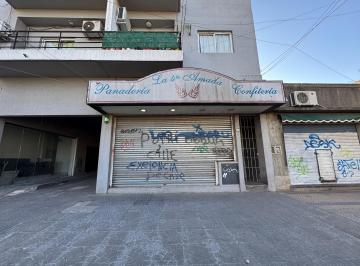 Local comercial , Moreno · Excelente Local en Moreno Centro – Ideal Depósito o Comercio
