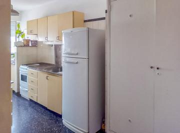 Departamento · 84m² · 4 Ambientes · Venta | Permuta - Departamento 2 Dorm. Comodín, con Patio - Zona Centro, Rosario.