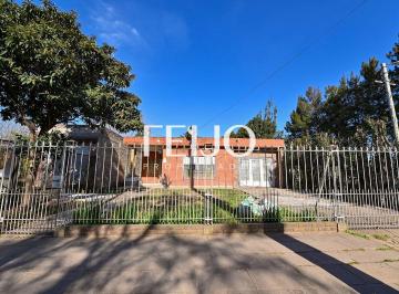 RFP-RFP-1603_2 · Casa 3 Ambientes. | 12 de Octubre Al 1000