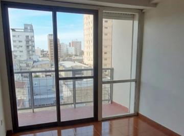 Living · Hermoso Departamento Céntrico C/ Cochera y Balcón, Luminoso, Contrafrente