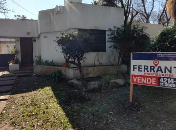 Casa de 5 ambientes, Almirante Brown · Venta de Importante Casa en Adrogue C/piscina. Lote 604 M&sup2;.zona Residenc*oport*