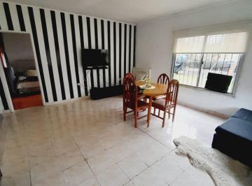 Casa de 3 ambientes, La Plata · Casa en Venta de 2 Dorm. en Calle 134 E/ 79 y 80 de La Plata.