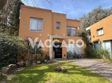 VCO-VCO-1109_2 · Venta de Casa 5 Ambientes en Banco Provincia, Moreno