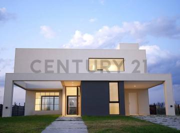 Casa · 171m² · 4 Ambientes · 2 Cocheras · Casa en Venta en Hudson Magallanes a La Laguna con 3 Dorm.