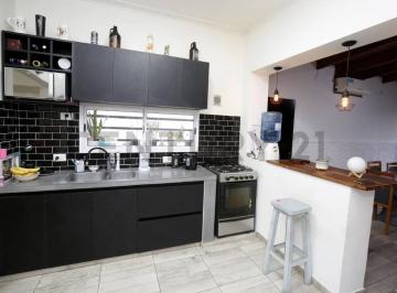 Casa · 90m² · 2 Dormitorios · 1 Cochera · Casa en Venta en La Plata Ringuelet