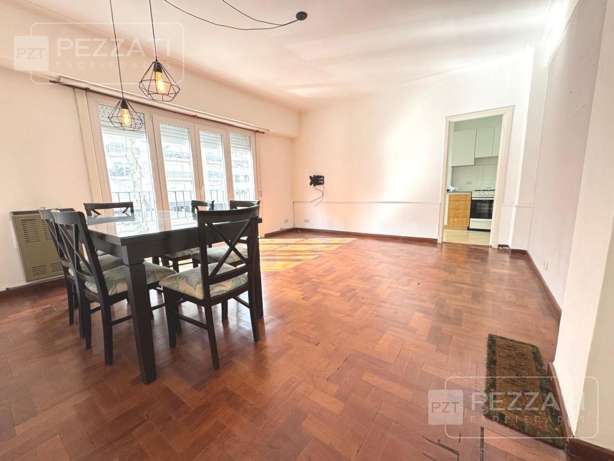 Excelente departamento de 3 ambientes ubicado a una cuadra de Plaza Mitre sobre Av. Colon