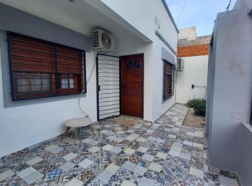 Casa · 185m² · 6 Ambientes · 3 Cocheras · Casa en Venta en Los Hornos