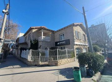 Casa · 200m² · 3 Dormitorios · Chalet en Venta Sobre Calle Guemes.