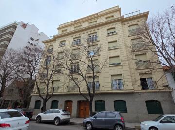 Departamento de 4 ambientes, Mar del Plata · En Venta Departamento de 4 Ambientes Reciclado a Nuevo Macrocentro.