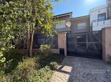 Casa · 160m² · 5 Ambientes · 2 Cocheras · Casa en Venta en El Bajo de San Isidro
