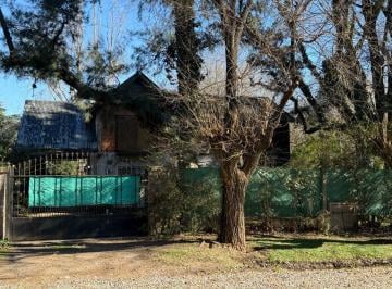 Casa de 4 ambientes, Ituzaingó · Chalet 5 Ambientes, con Detalles a Terminar, Venta, Villa Udaondo /parque Leloir