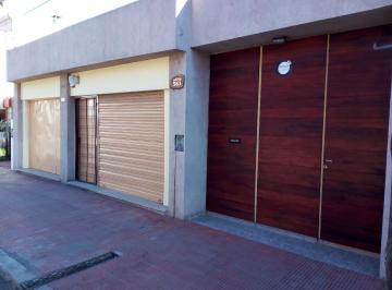 Casa · 168m² · 6 Ambientes · 1 Cochera · Casa en San Martin
