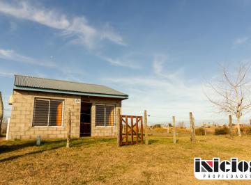 Casa de 3 ambientes, Mar de Ajó · Casa en Lote: Julio Campos N° 1260 E/ Brown y Torino - Mar de Ajó - C934