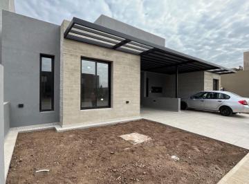 Casa · 110m² · 5 Ambientes · Casa - San Ignacio Village