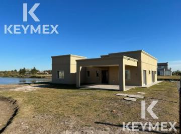 Casa · 190m² · 5 Ambientes · 1 Cochera · La Enriqueta Venta Casa en Barrio Cerrado